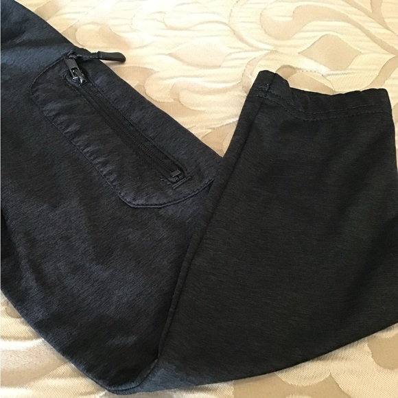 ATHLETIC Top BY RUGBY extreme stretch, size small, pull-over, zipper - Picture 7 of 9